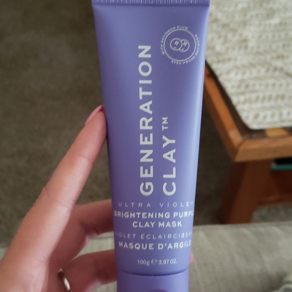 Brightening purple clay mask